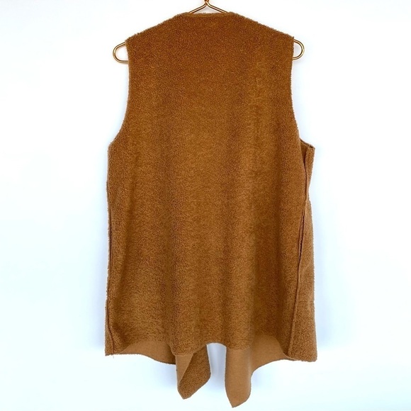 SALE 🛍️ MAX STUDIO Teddy sherpa vest Womens size M - Picture 2 of 7